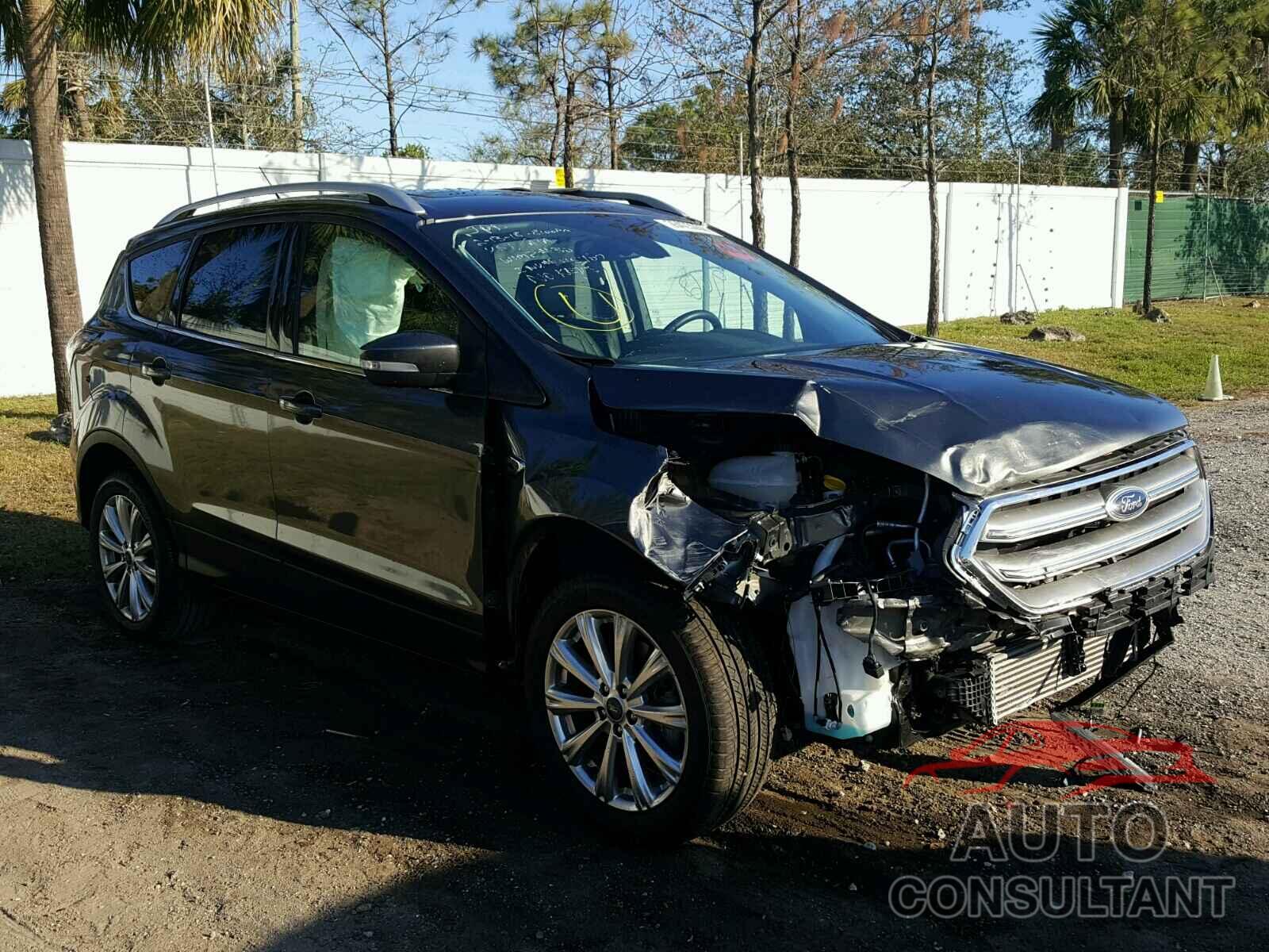 FORD ESCAPE 2017 - 1FMCU0J99HUB96308