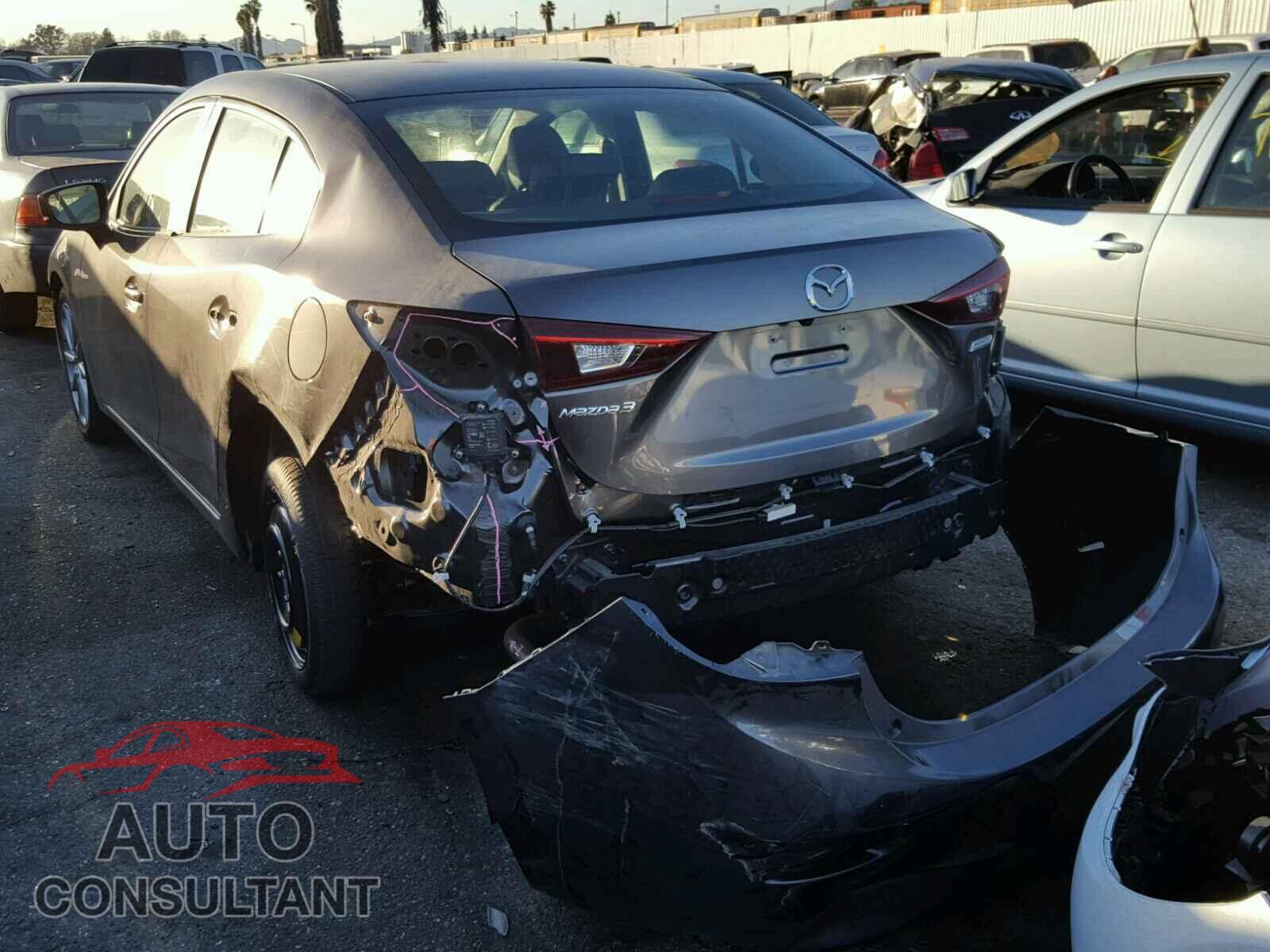 MAZDA 3 2017 - 3MZBN1V7XHM123249