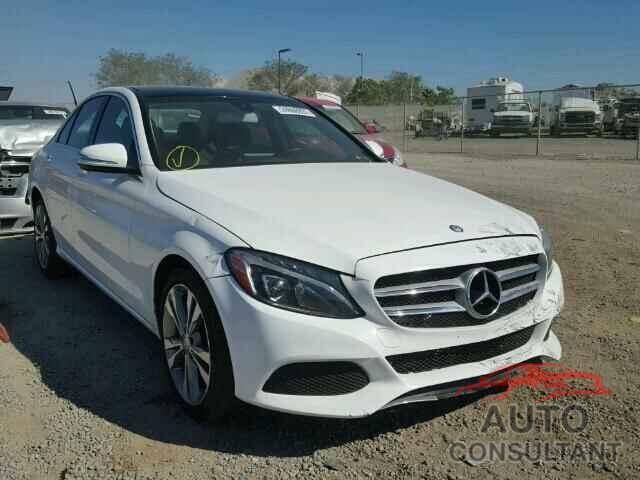 MERCEDES-BENZ C300 2015 - 55SWF4KB1FU040126