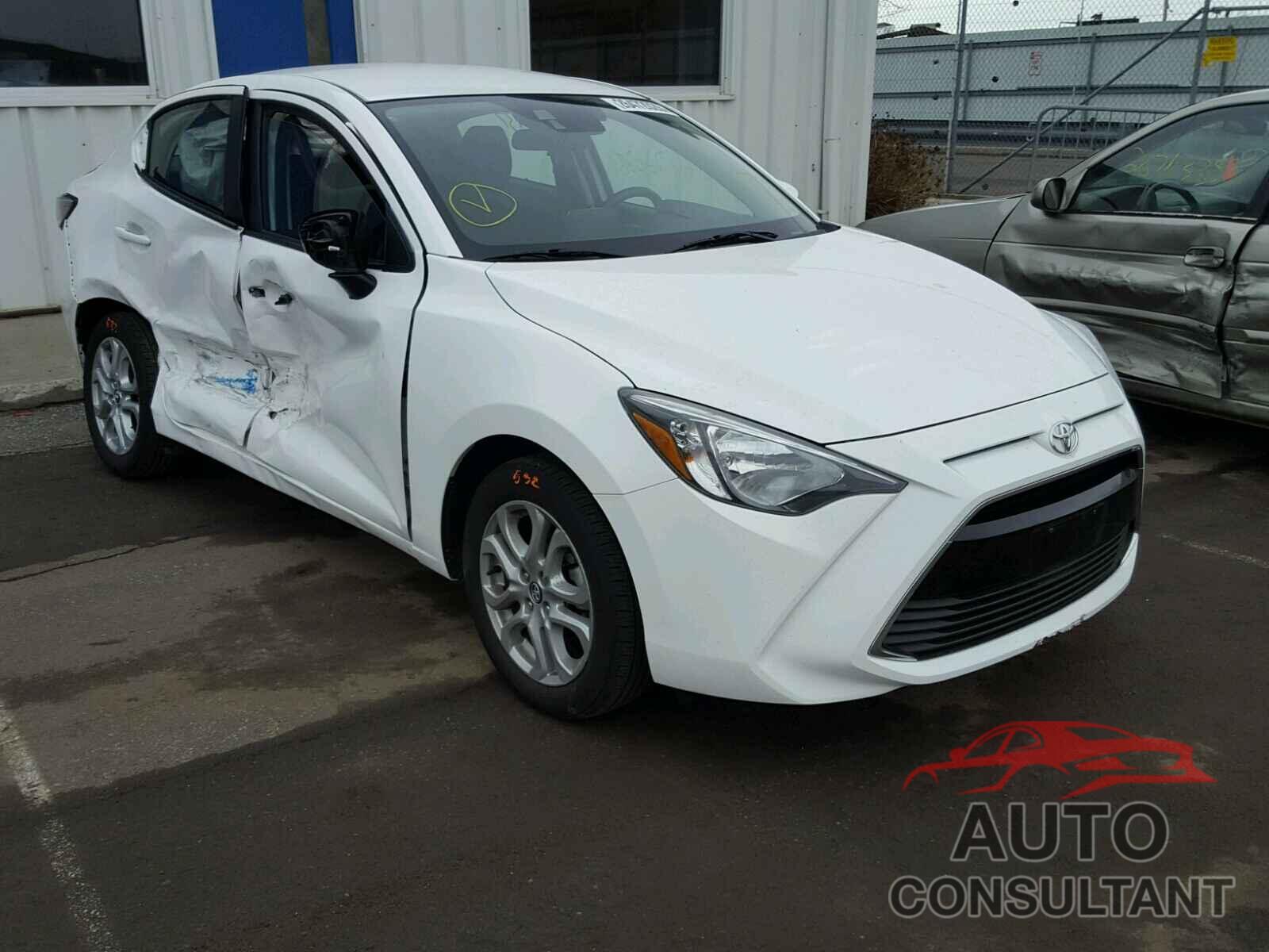 TOYOTA YARIS 2017 - 3MYDLBYV4HY151933