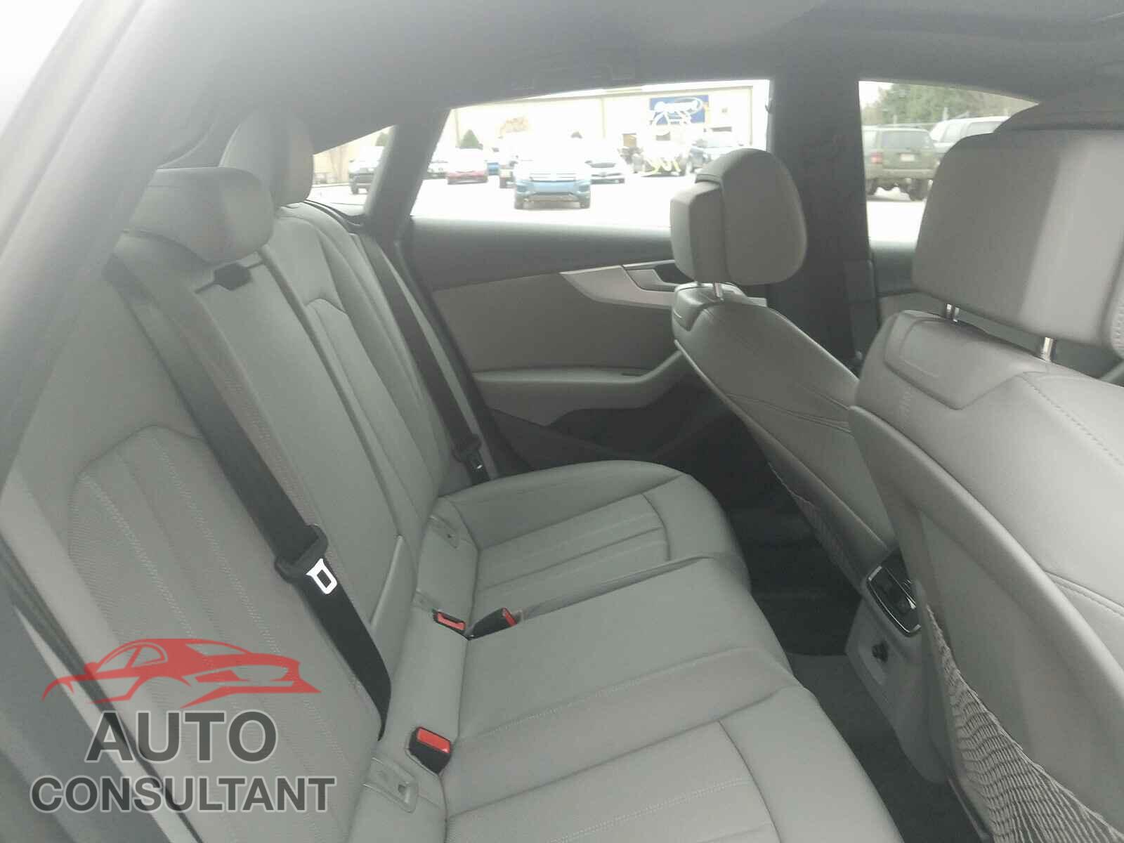 AUDI A5 2018 - 3VWEB7BU9KM246423