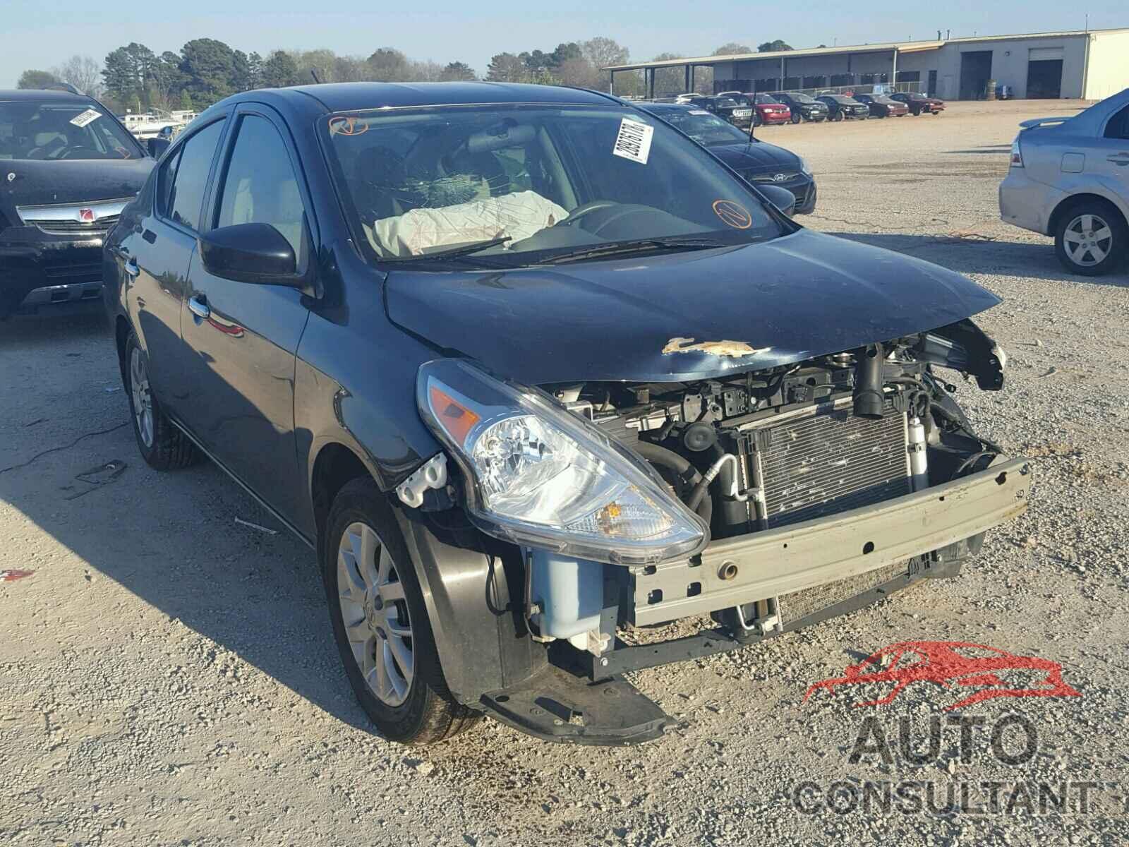 NISSAN VERSA 2015 - 3N1CN7AP2FL949471