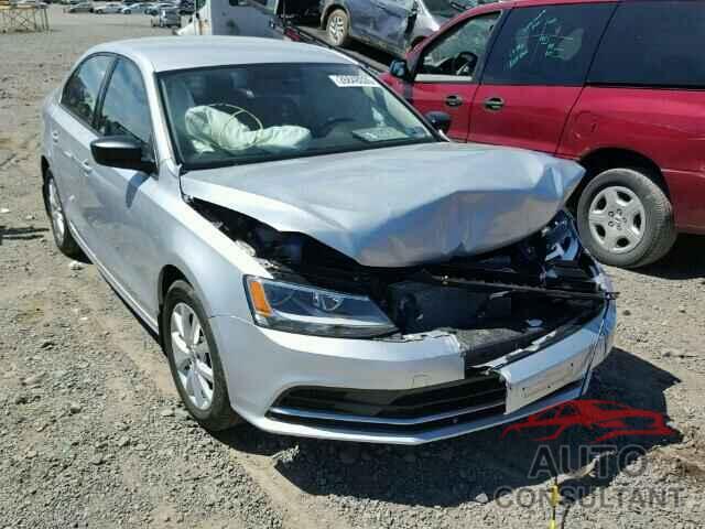 VOLKSWAGEN JETTA 2015 - 3VWD17AJ4FM220355