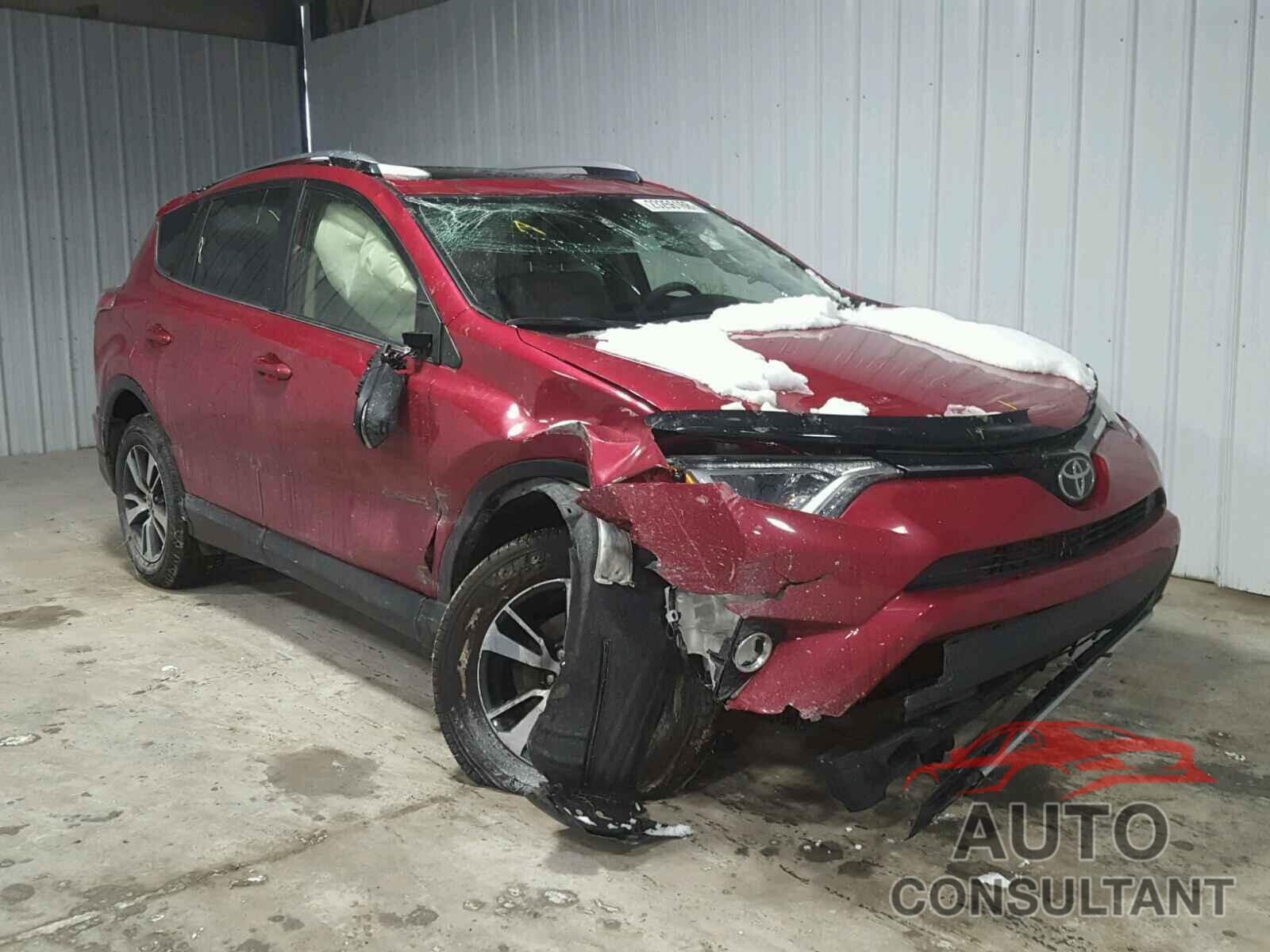 TOYOTA RAV4 2017 - JTMRFREV1HJ119065