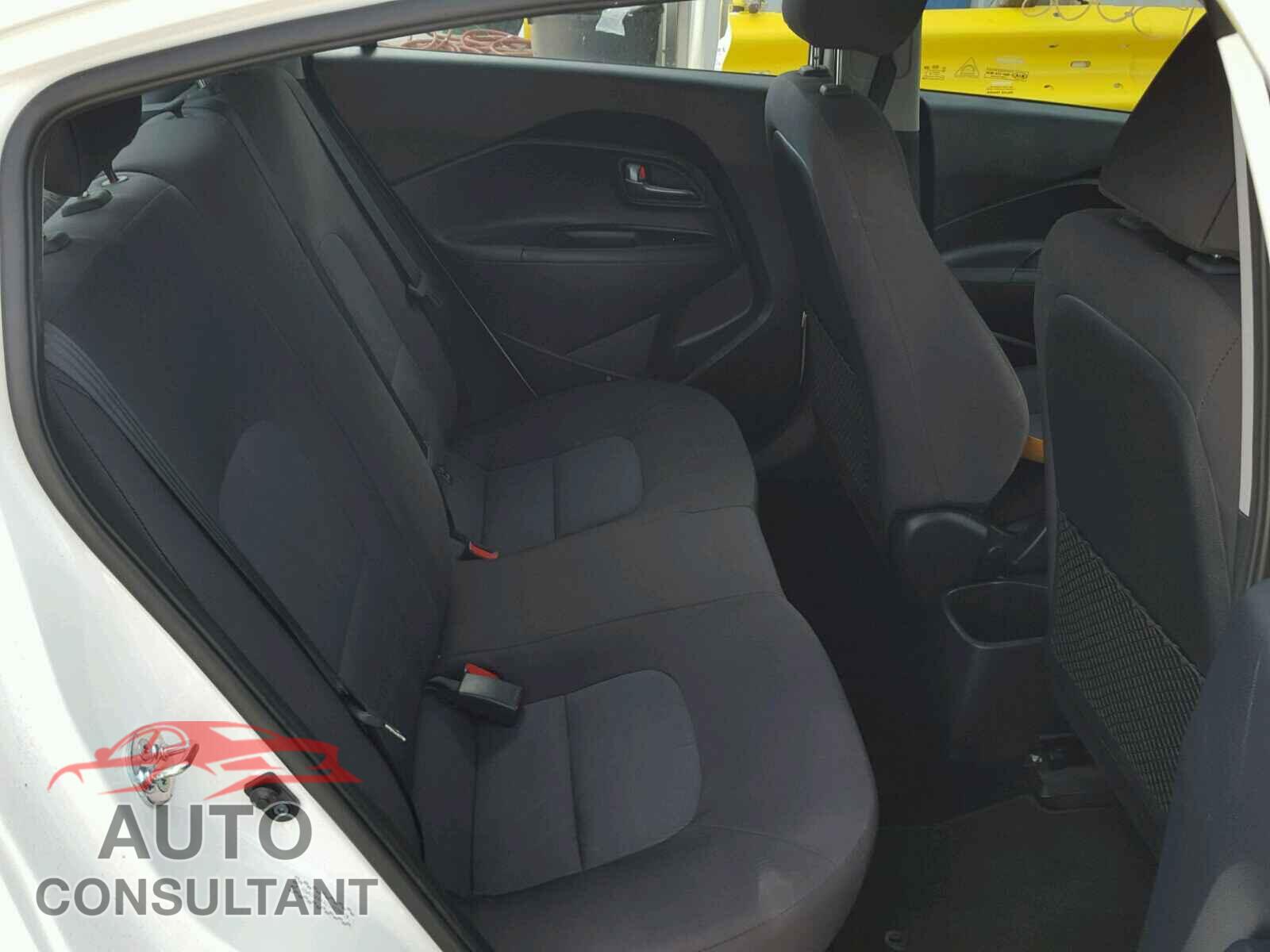 KIA RIO 2016 - KNADM4A32G6578028