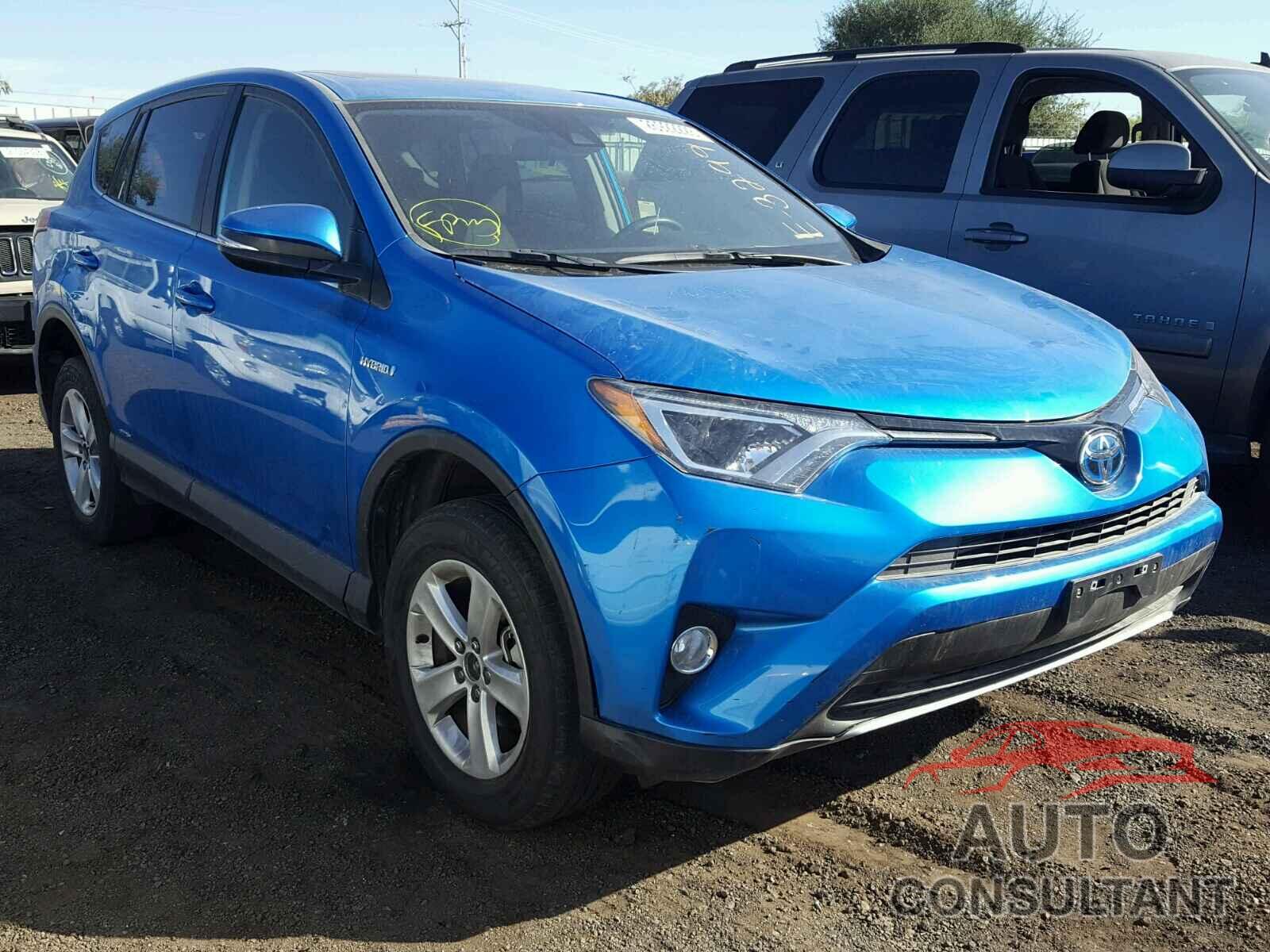 TOYOTA RAV4 2017 - JTMRJREV6HD132200