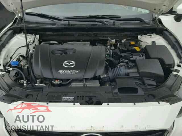 MAZDA 3 2017 - JM1BN1M36H1121710