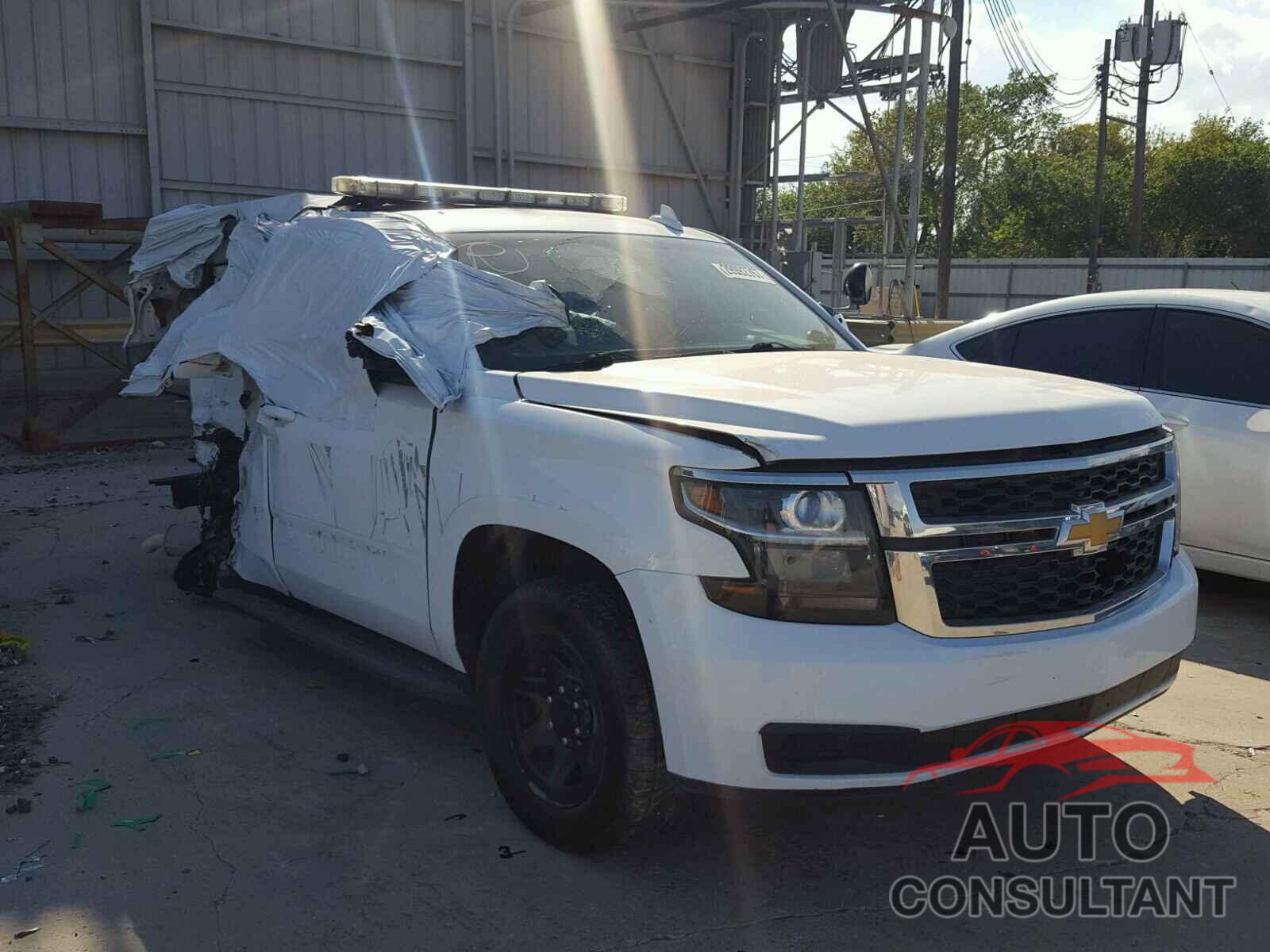 CHEVROLET TAHOE 2015 - 1GNLC2EC3FR531319