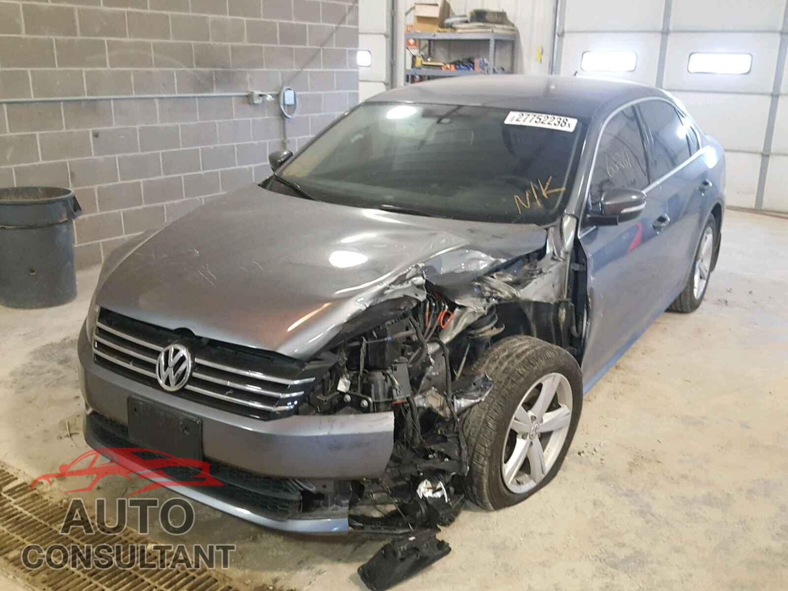 VOLKSWAGEN PASSAT 2015 - 1VWAS7A3XFC090665