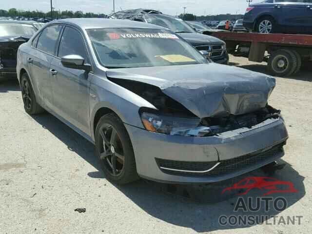VOLKSWAGEN PASSAT 2015 - 1VWAT7A32FC032546