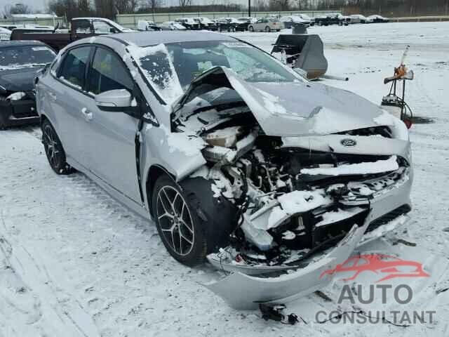 FORD FOCUS 2015 - 1FADP3F28FL247996