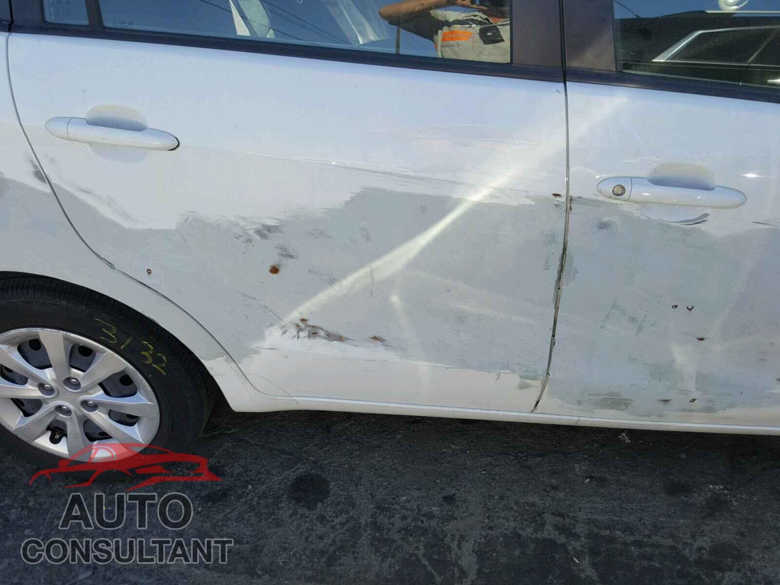 KIA RIO 2015 - KNADM4A39F6526152