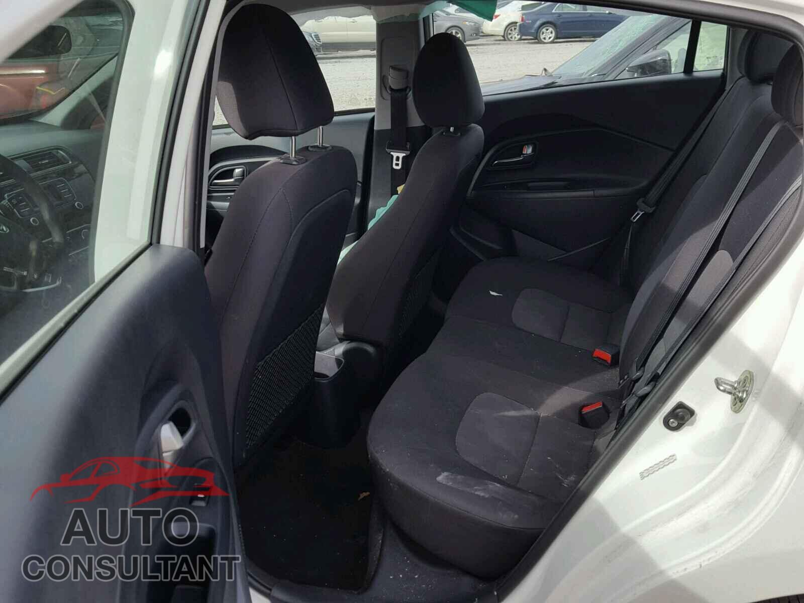 KIA RIO 2016 - KNADM4A32G6554358