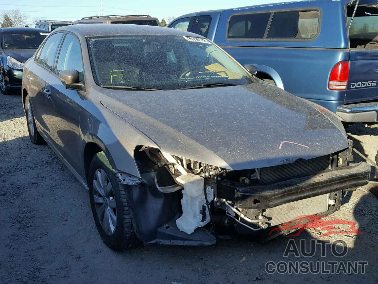 VOLKSWAGEN PASSAT 2015 - 1VWAT7A33FC081335