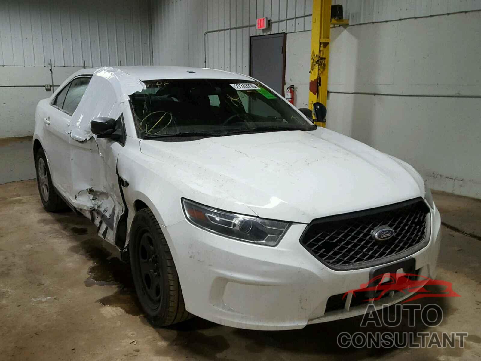 FORD TAURUS 2015 - 1FAHP2MK5FG168003