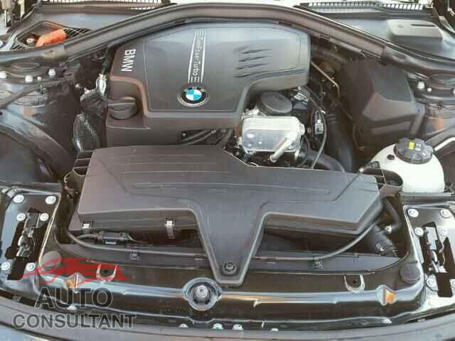 BMW 3 SERIES 2016 - WBA8E9G56GNU28577