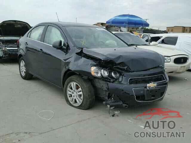 CHEVROLET SONIC 2015 - 1G1JC5SH6F4181854