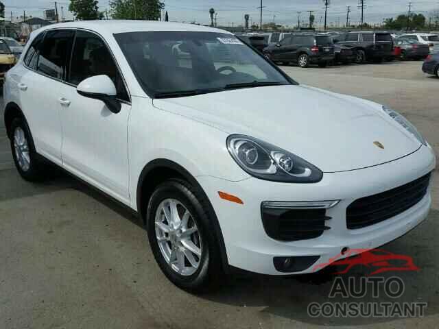 PORSCHE CAYENNE 2016 - WP1AA2A2XGLA04495