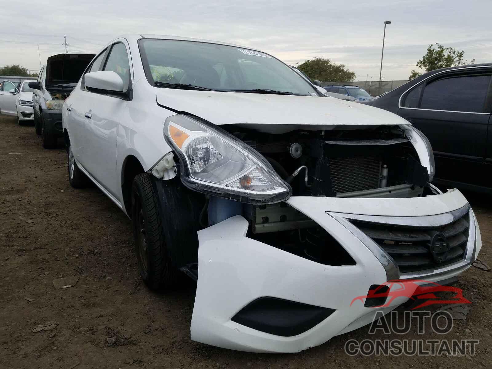 NISSAN VERSA 2017 - 3N1CN7AP9HL843599