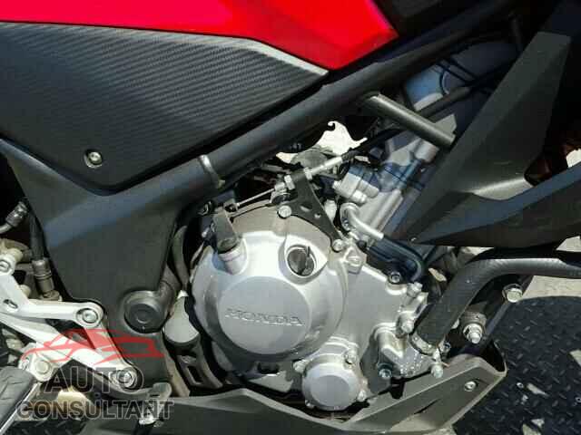 HONDA CB CYCLE 2015 - MLHNC5210F5100950