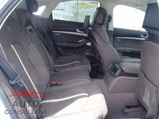 AUDI S8 2015 - WAUK2AFD2FN024232