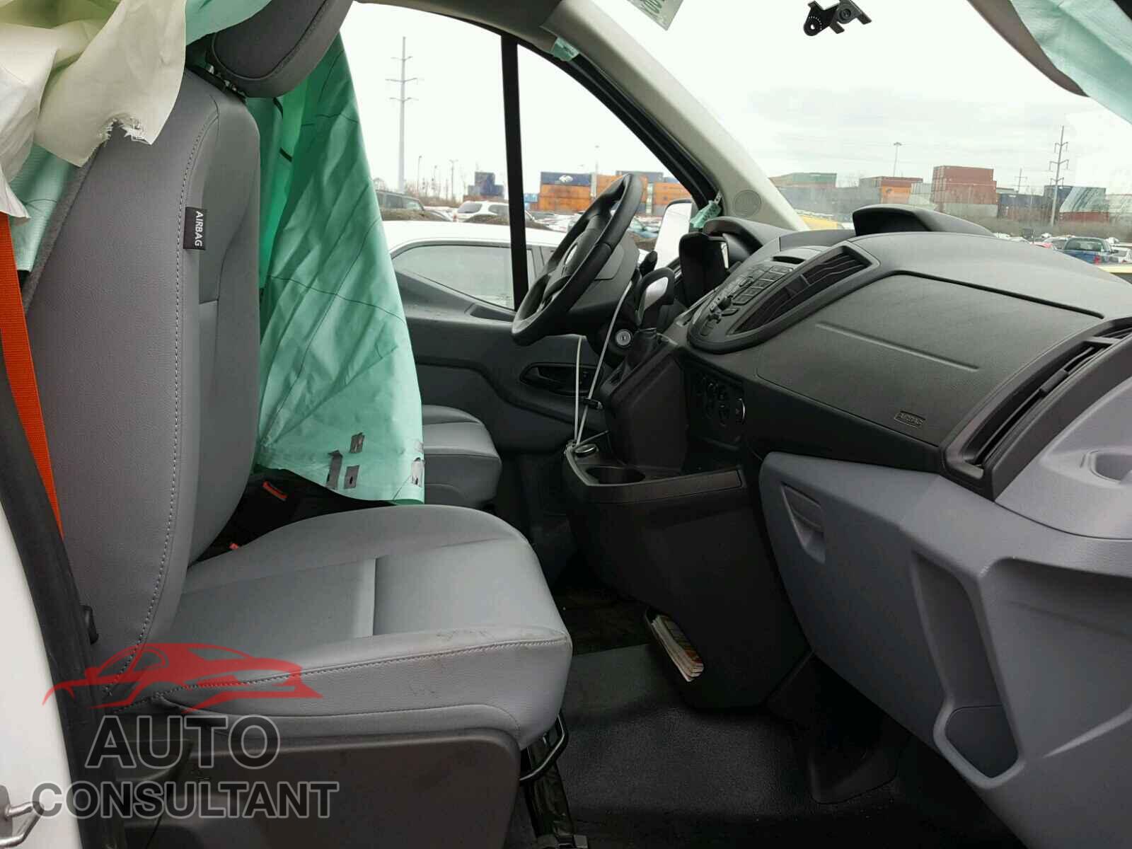 FORD TRANSIT CO 2017 - 1FTYE1ZM8HKB26462