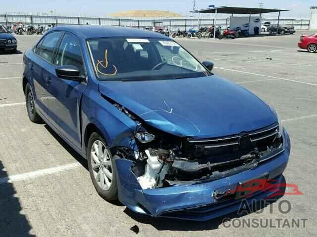 VOLKSWAGEN JETTA 2015 - 3VWD17AJ4FM270382