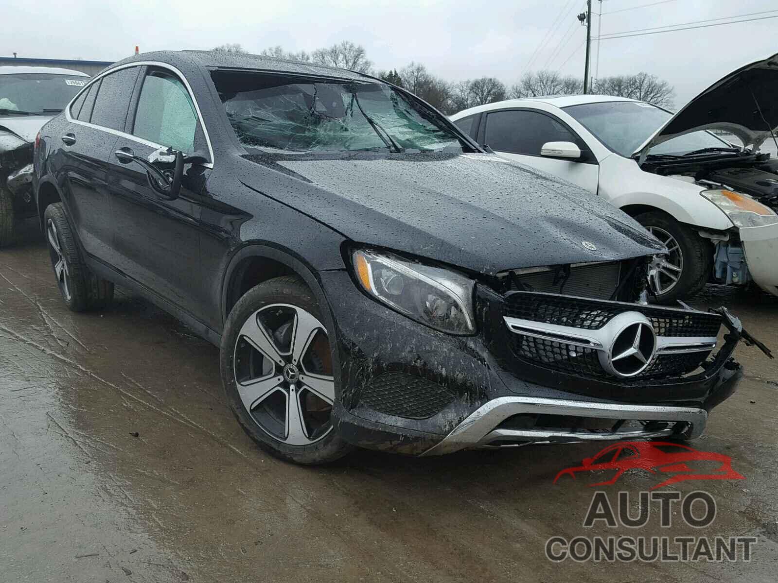 MERCEDES-BENZ GLC300 2018 - WDC0J4KB4JF316285