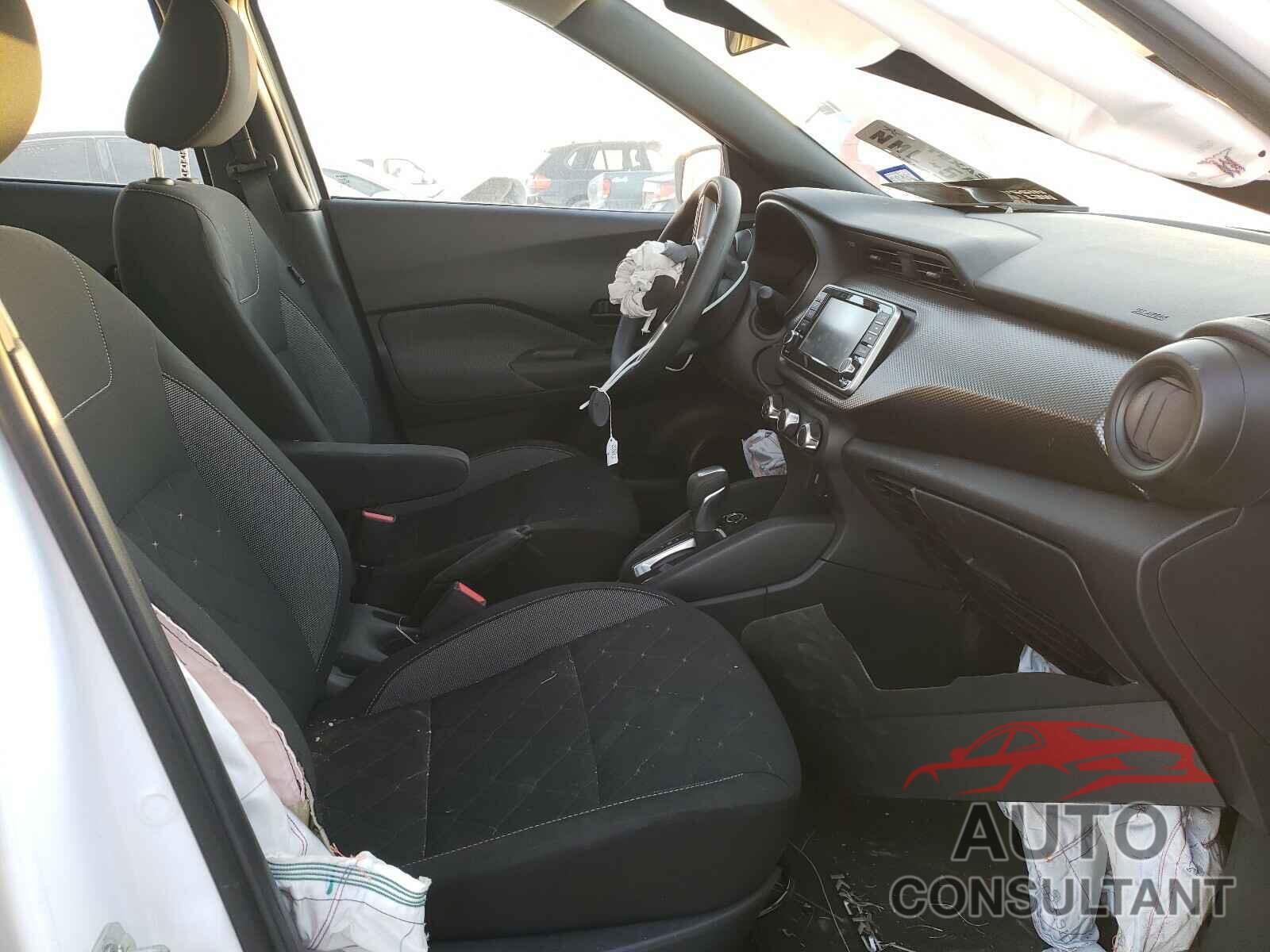 NISSAN KICKS 2020 - 3N1CP5BV4LL529055