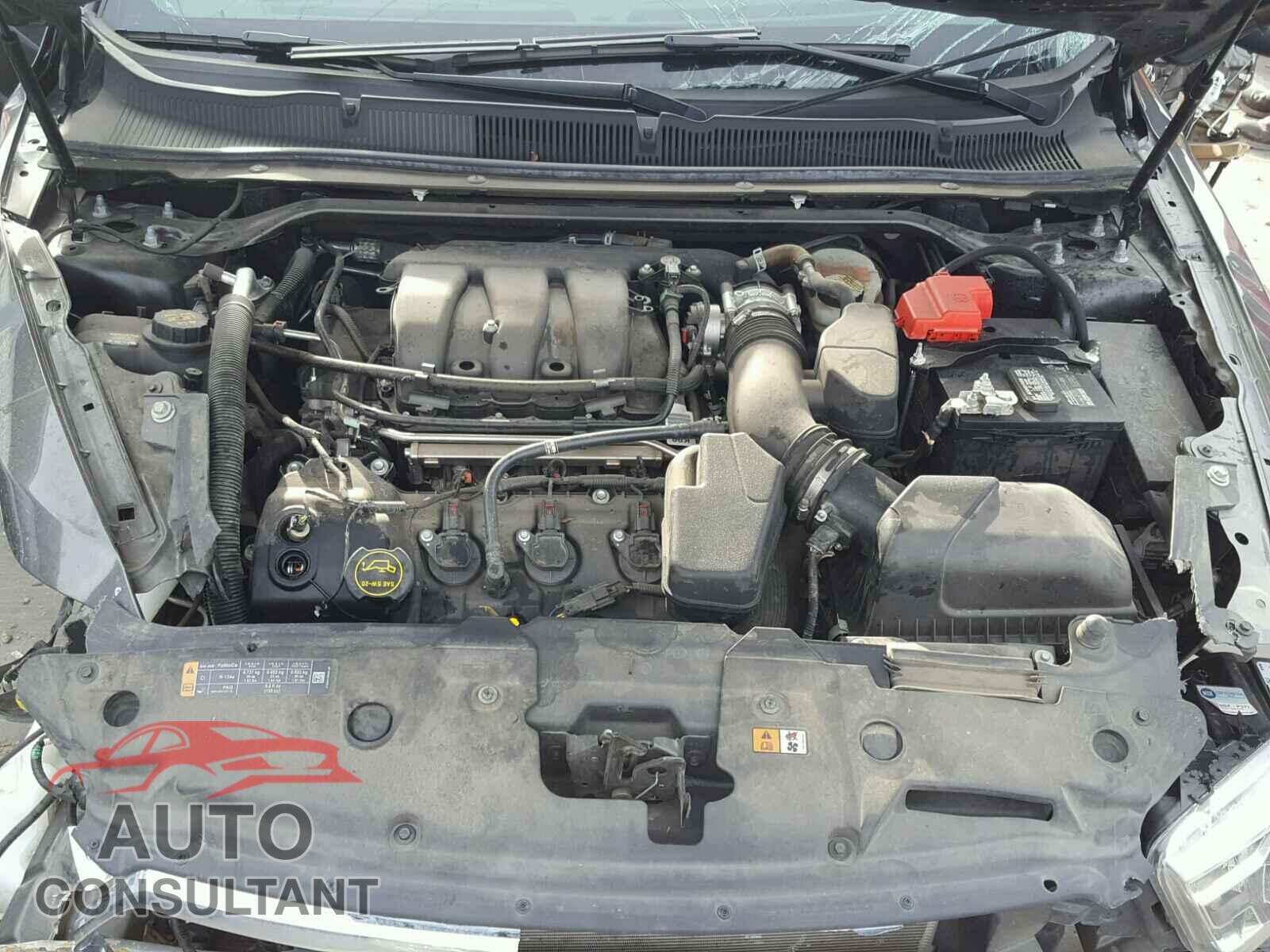 FORD TAURUS 2015 - 1FAHP2E88FG199510
