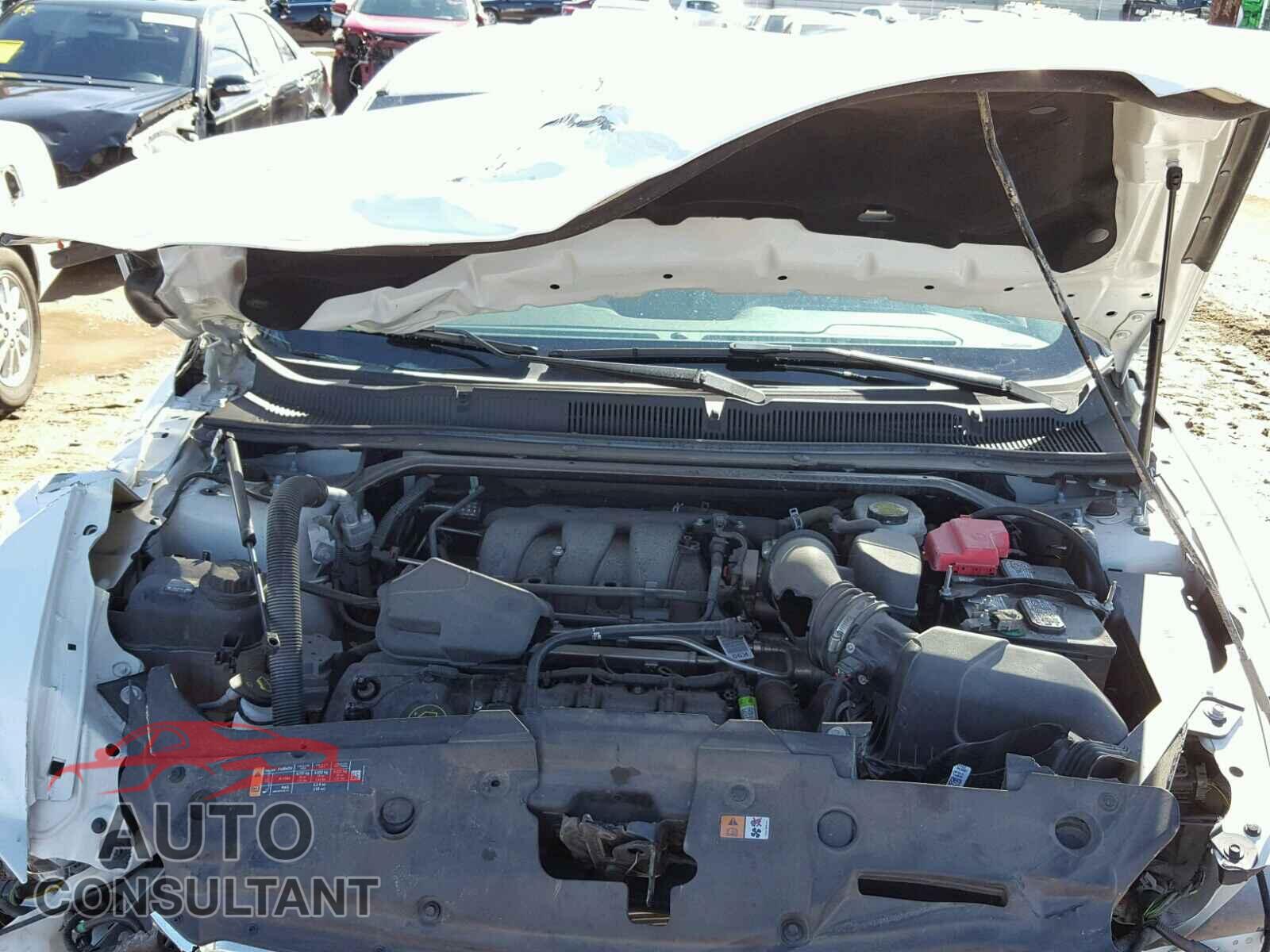 FORD TAURUS 2015 - 1FAHP2D81FG192562
