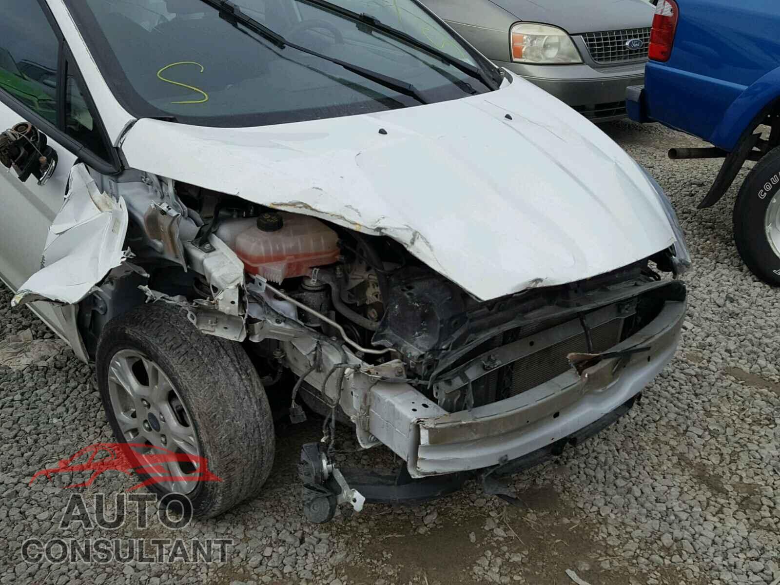 FORD FIESTA 2015 - 3FADP4EJ9FM199647