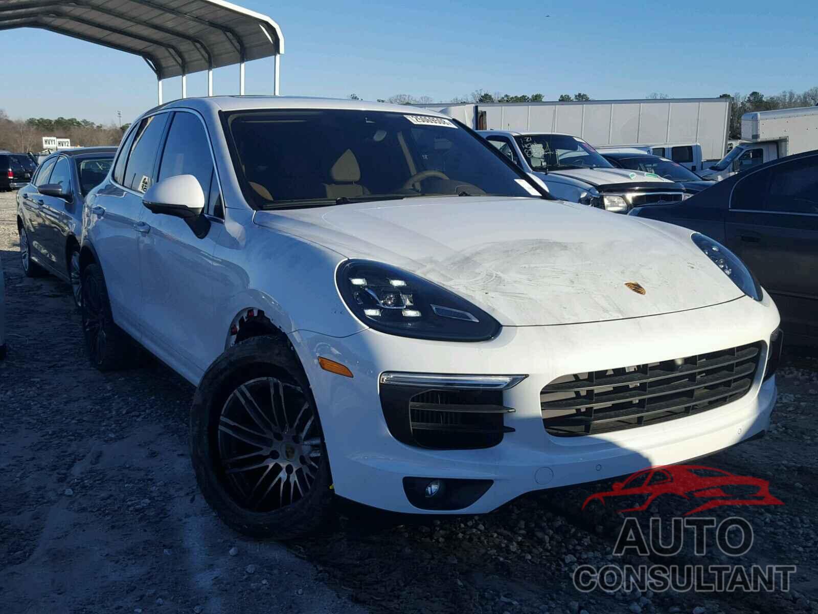 PORSCHE CAYENNE 2017 - WP1AB2A24HLA50726