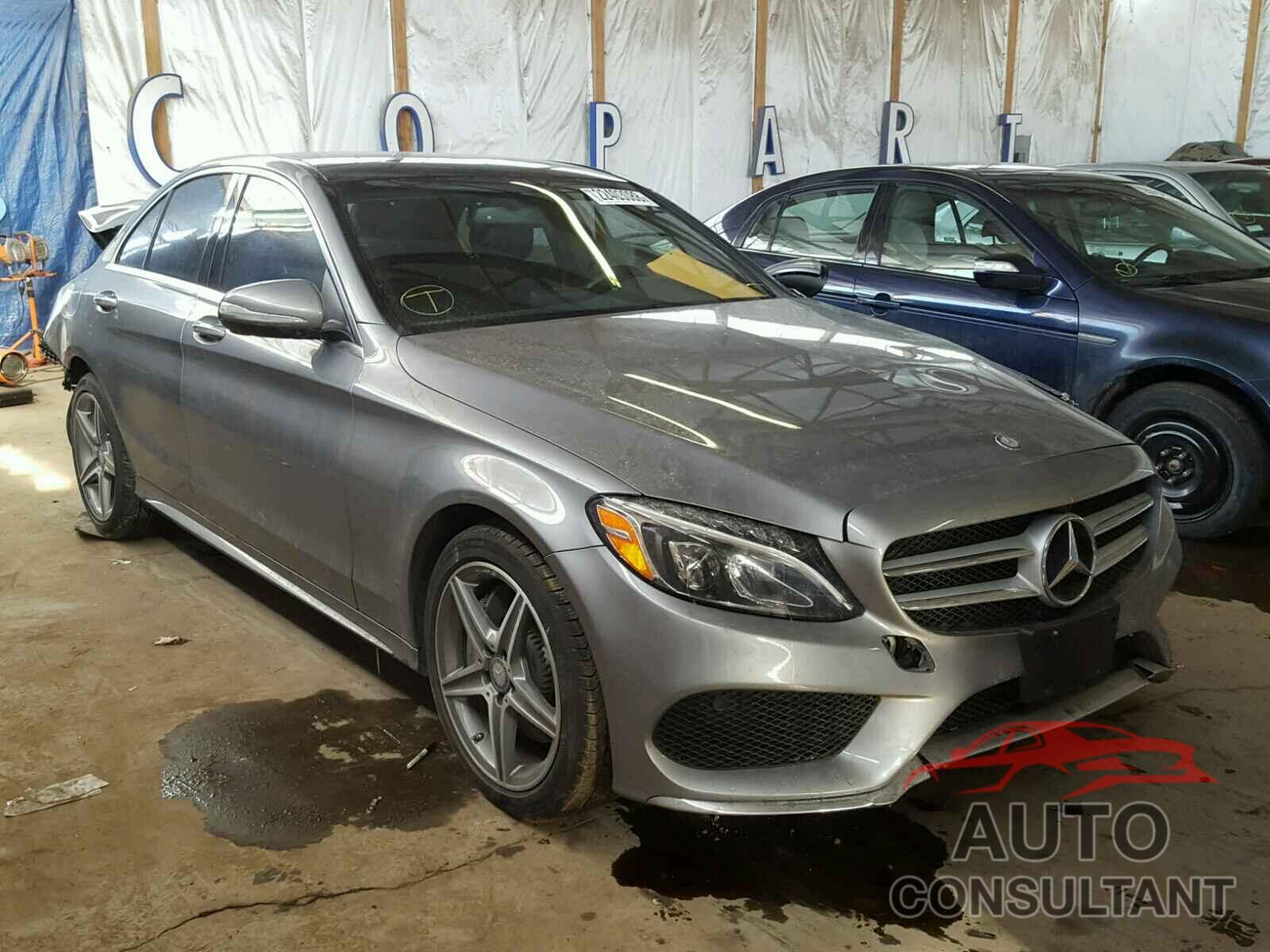 MERCEDES-BENZ C300 4MATI 2015 - 55SWF4KB6FU094926