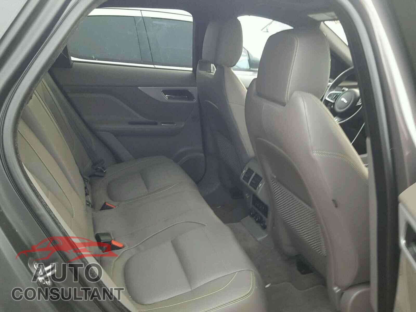 JAGUAR F-PACE 2017 - SADCL2BV2HA071705