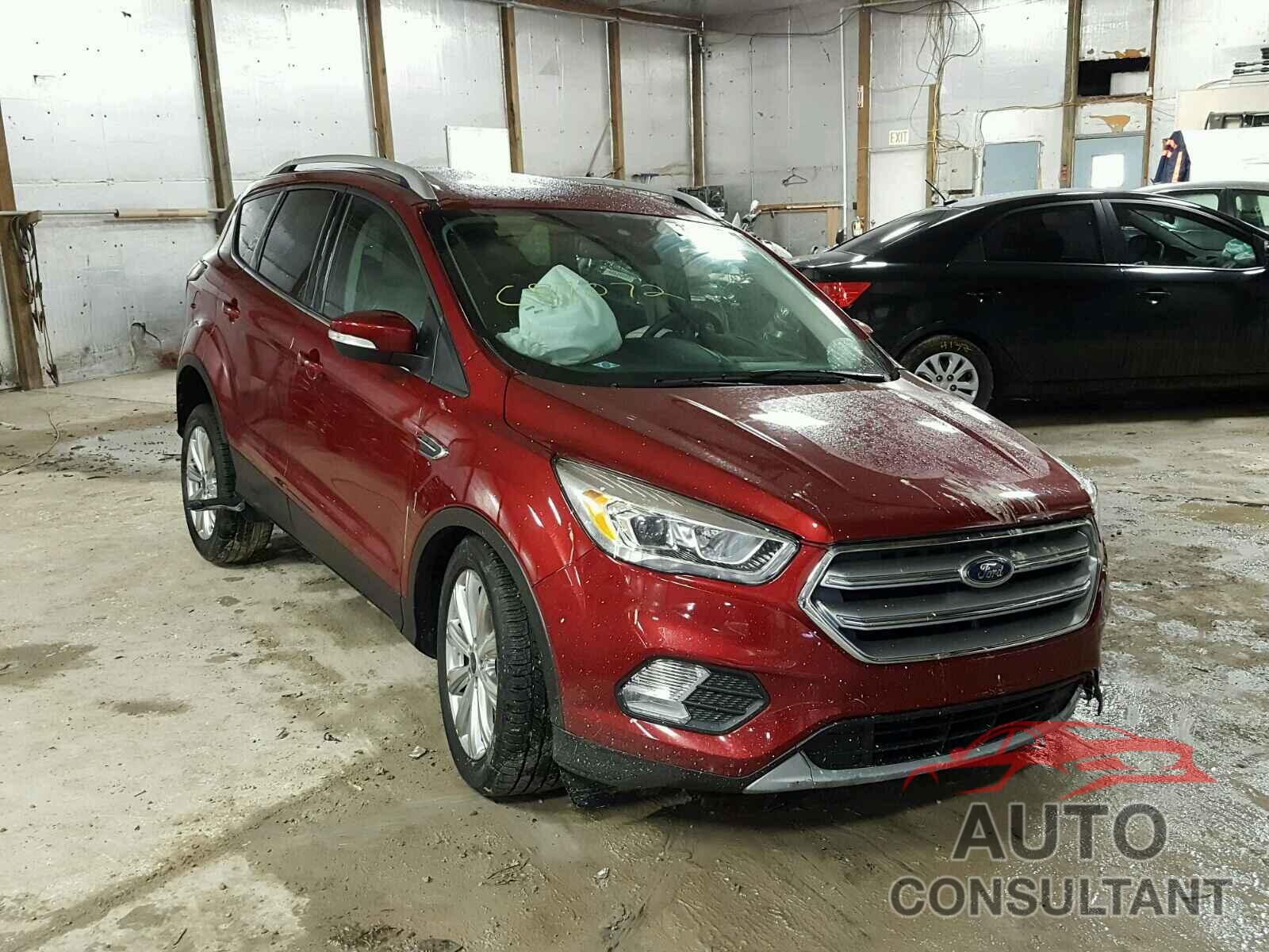 FORD ESCAPE 2017 - 1FMCU9J96HUC87072