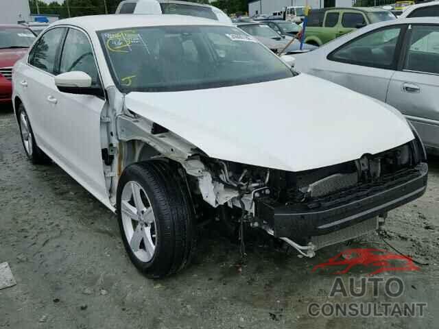 VOLKSWAGEN PASSAT 2015 - 1VWAS7A39FC108086