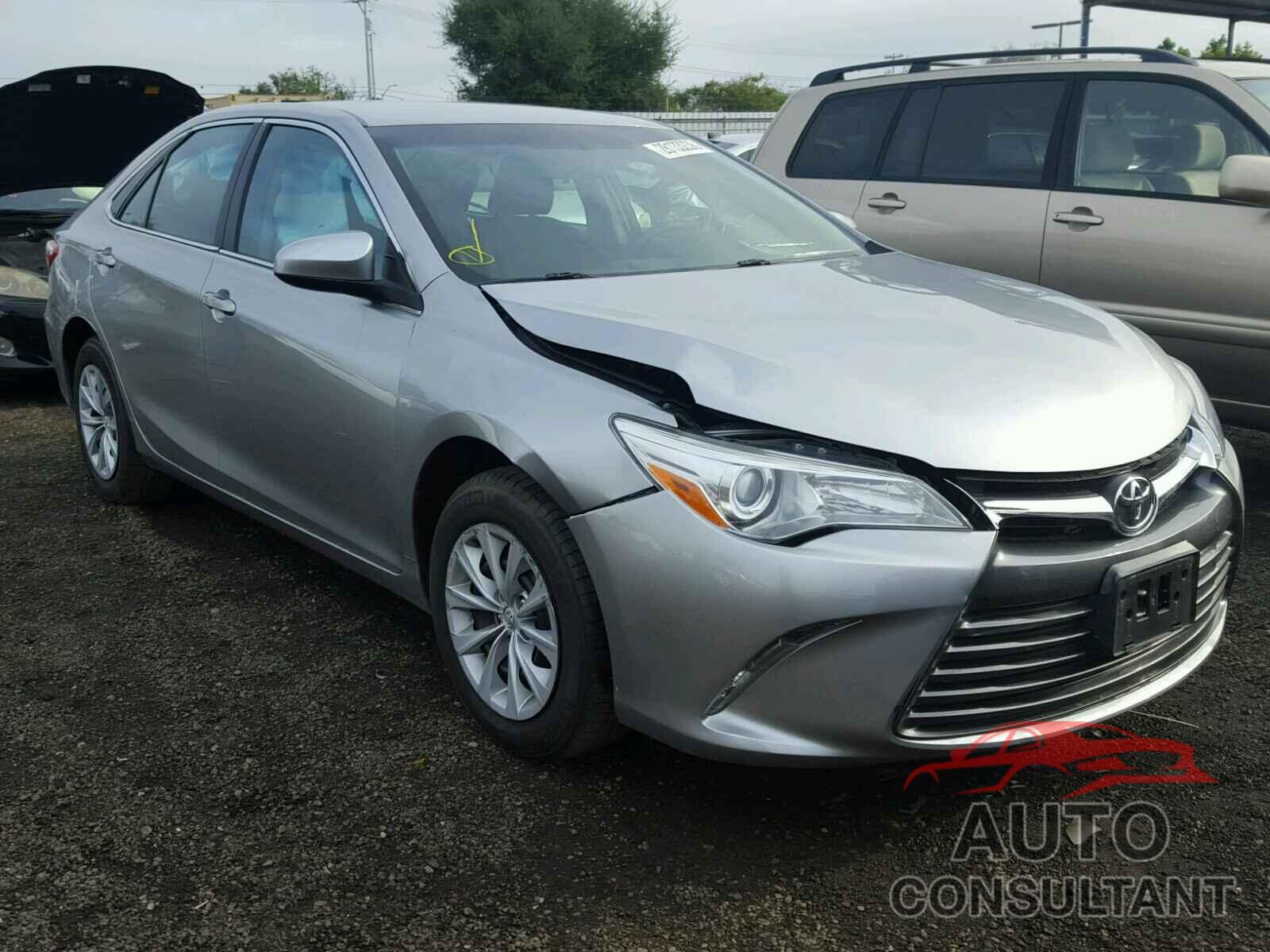 TOYOTA CAMRY 2015 - 4T4BF1FK4FR448587