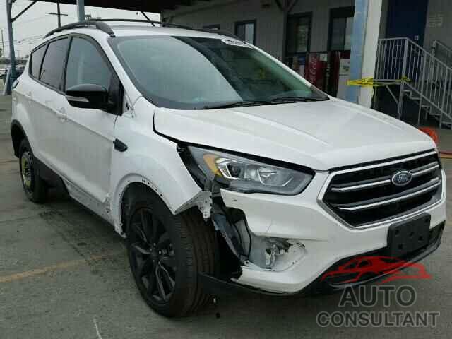 FORD ESCAPE 2017 - 1FMCU0J97HUA50831