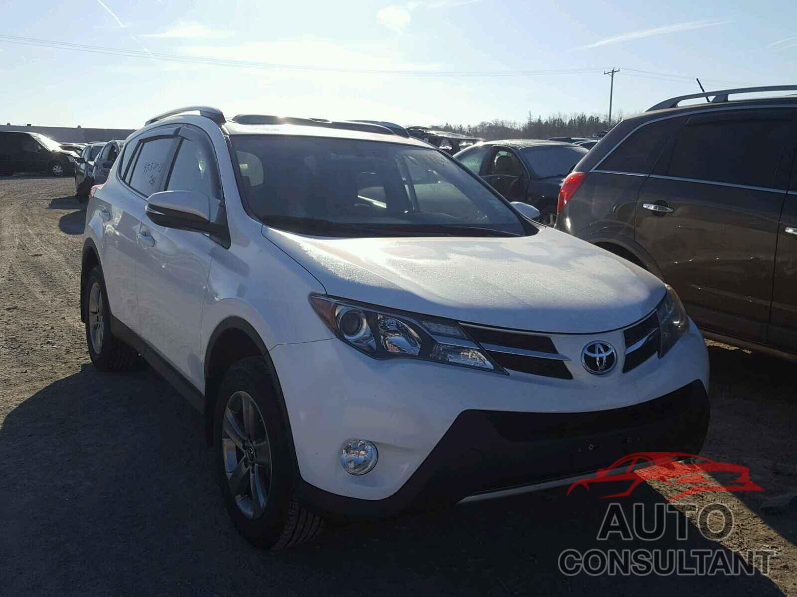TOYOTA RAV4 2015 - JTMRFREVXFD161679
