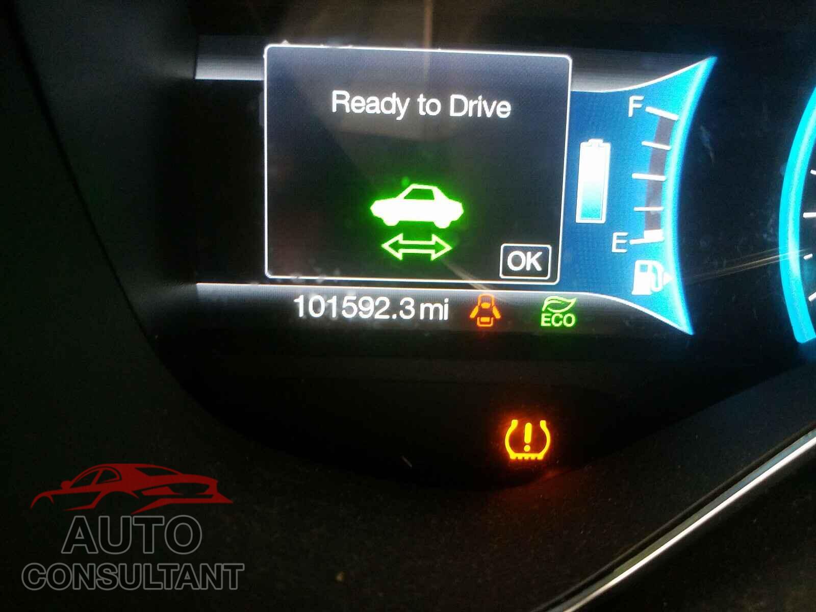 FORD CMAX 2017 - 3N1AB7AP2KY325179