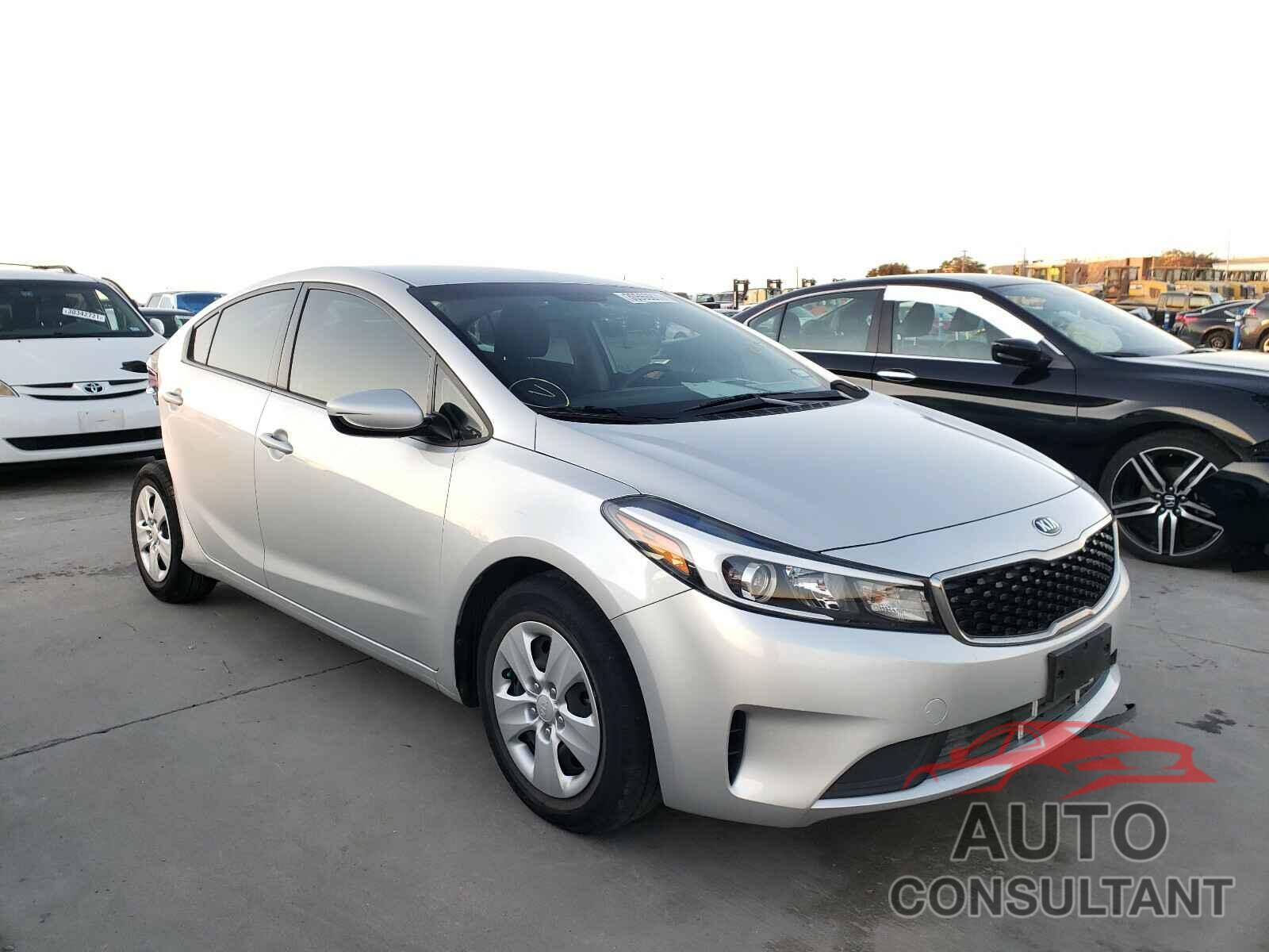 KIA FORTE 2017 - 3KPFK4A76HE109833
