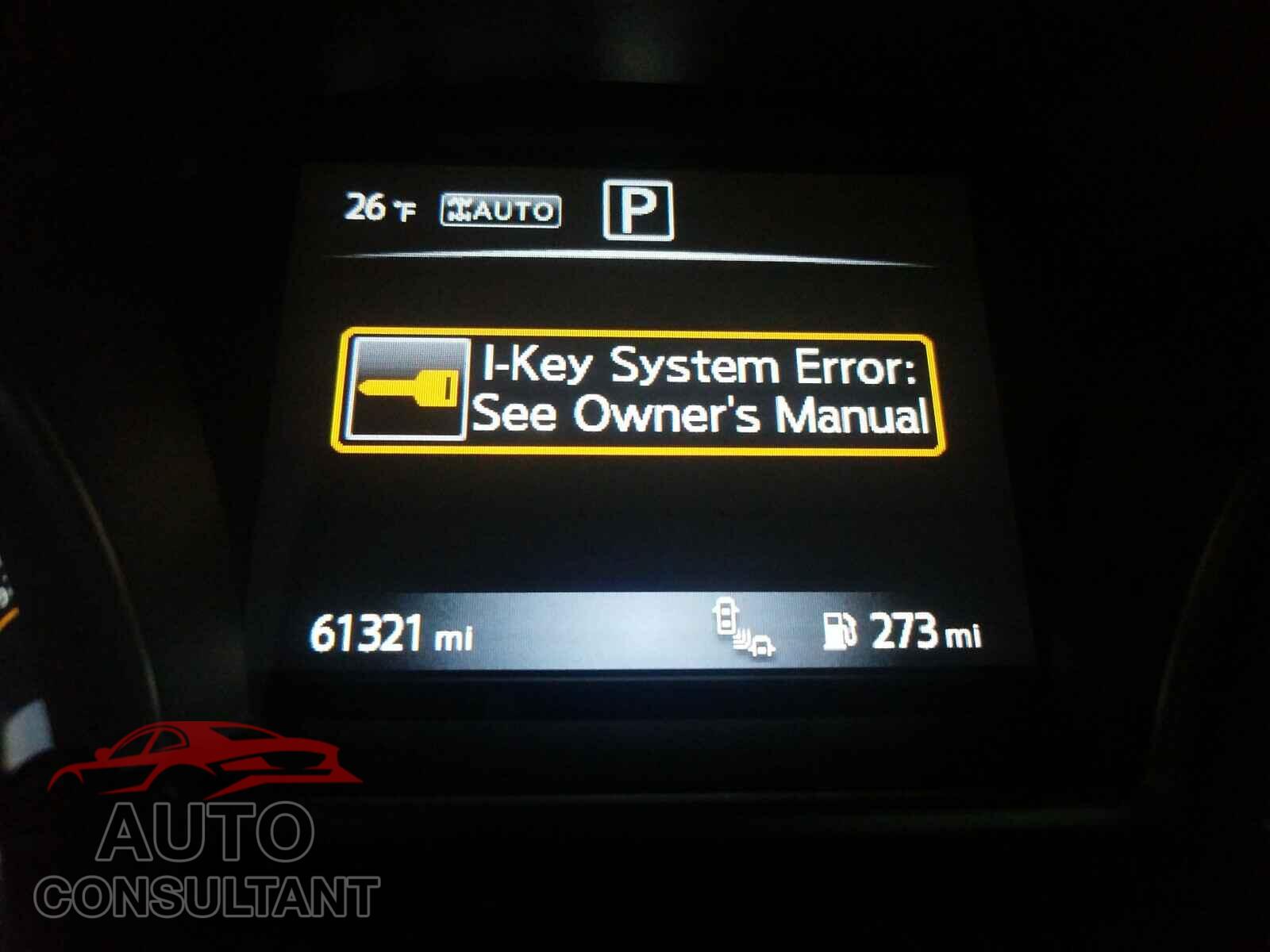 NISSAN PATHFINDER 2017 - 5N1DR2MM1HC650901