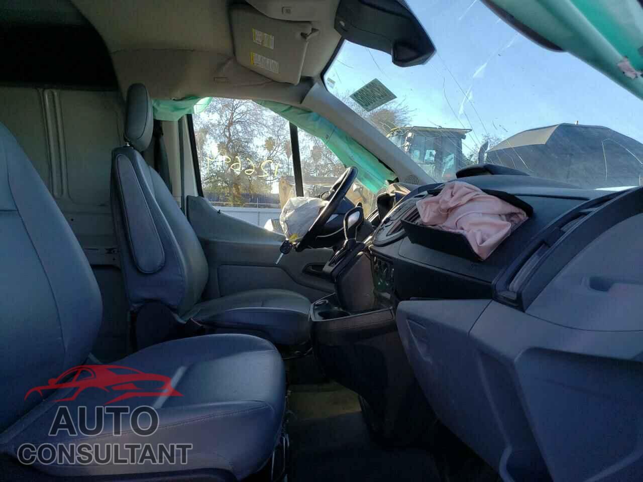 FORD TRANSIT CO 2017 - 1FTYE1YM7HKB37566