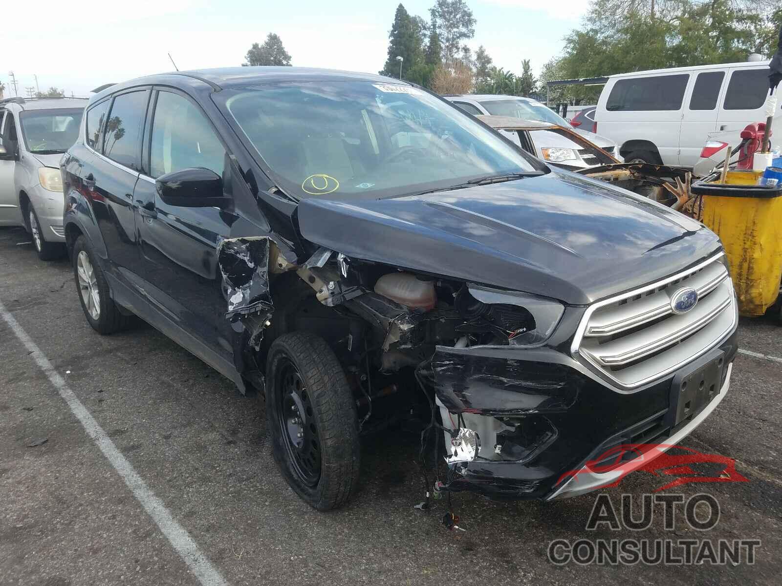 FORD ESCAPE 2017 - 1FMCU0GD9HUB46102