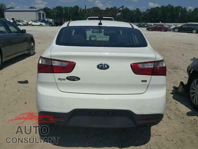 KIA RIO 2015 - KNADM4A36F6441981