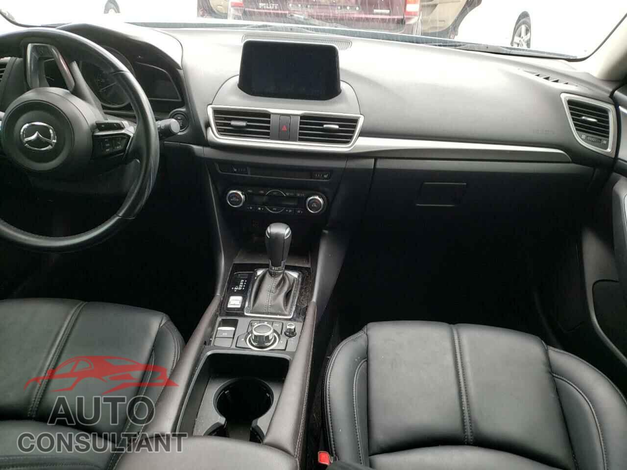 MAZDA 3 2017 - 3MZBN1L71HM117407