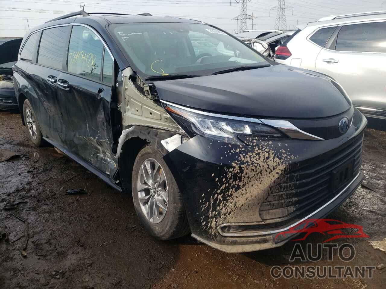 TOYOTA SIENNA 2021 - 5TDYSKFC0MS016499