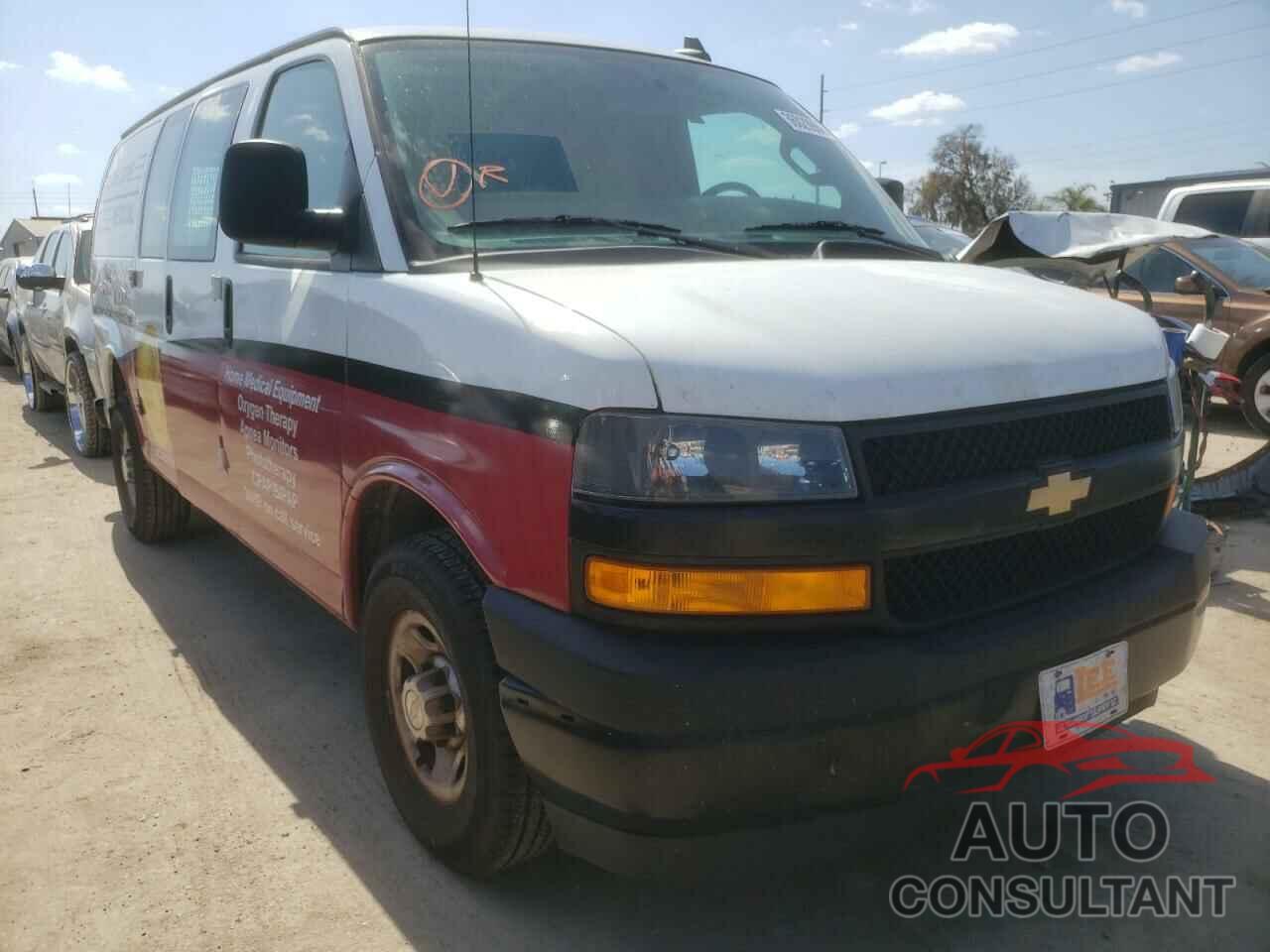 CHEVROLET EXPRESS 2018 - 1GCWGAFP7J1310898