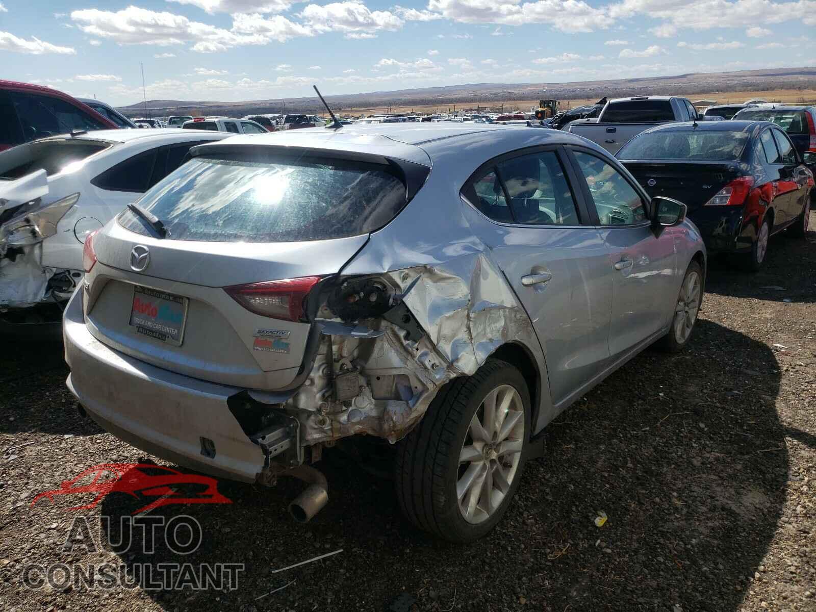 MAZDA 3 2017 - 3MZBN1L70HM125580
